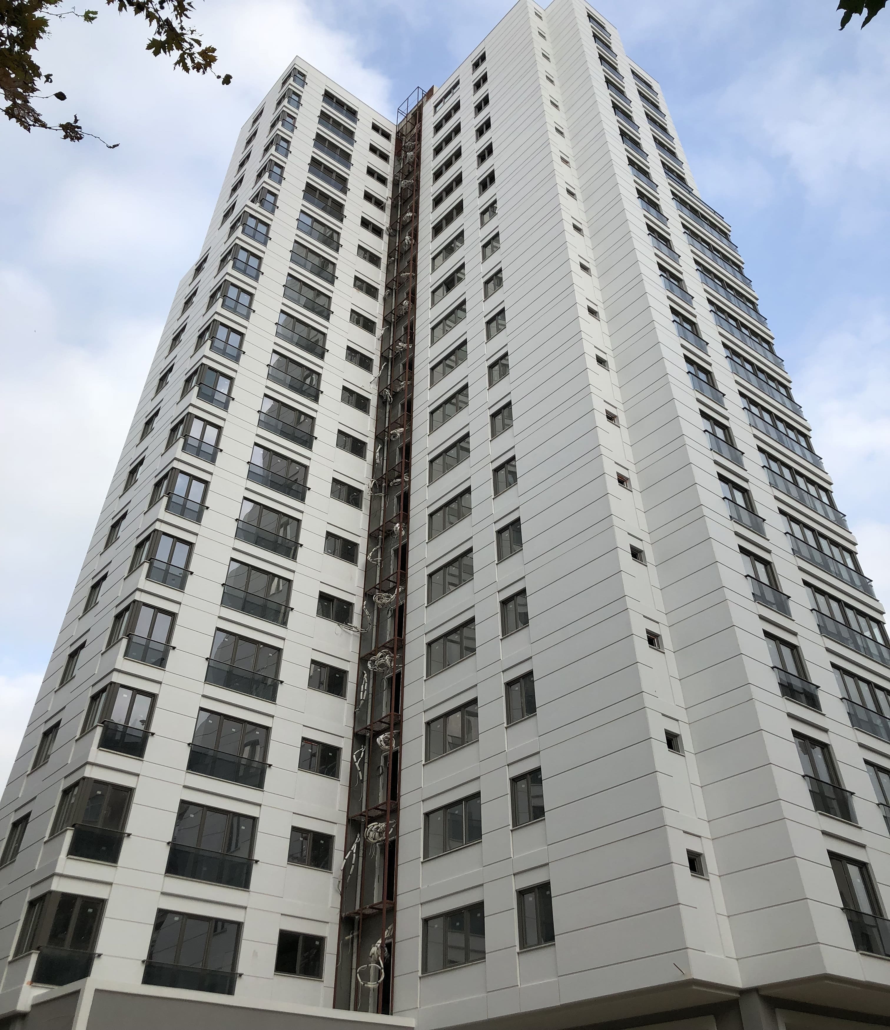 Tanışlar Grup Güneş Apartmanı