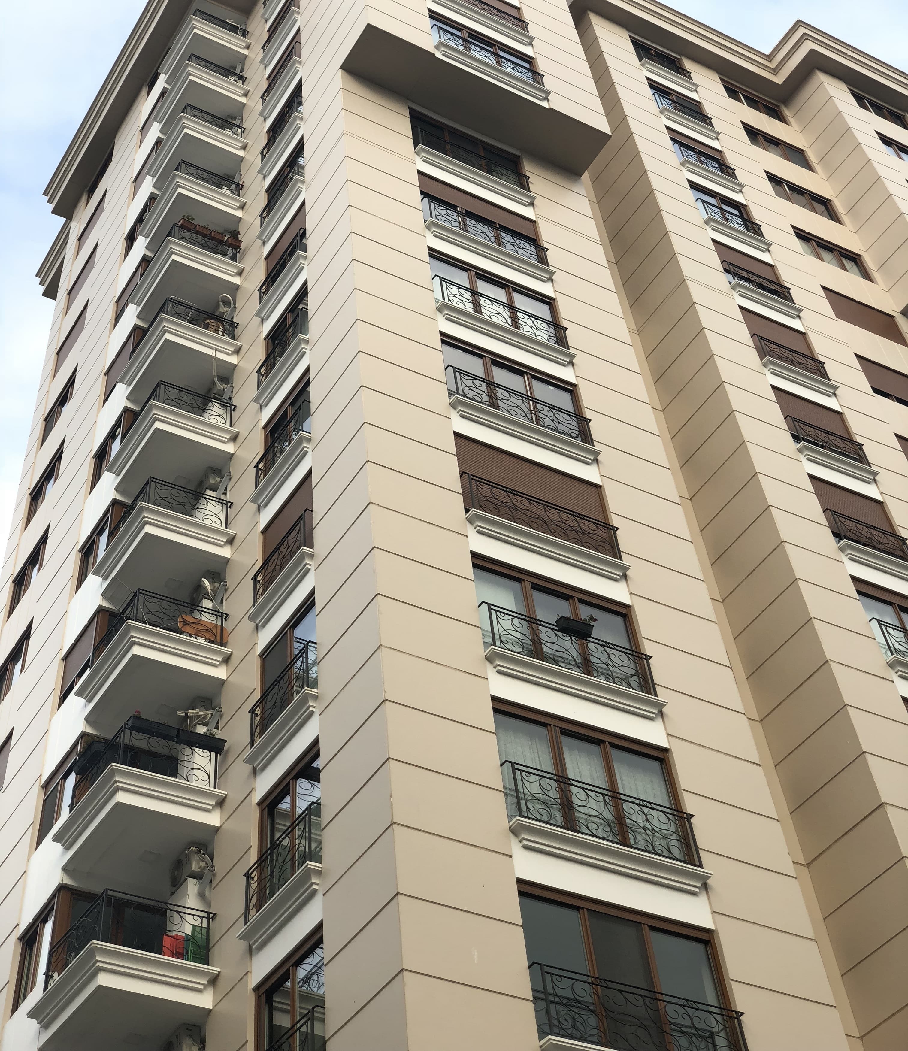 TANIŞLAR DİLEK APARTMANI